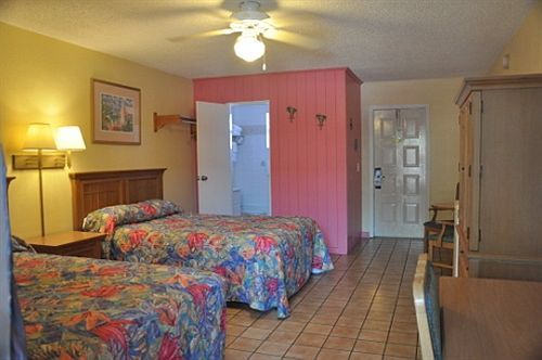 By The Beach Motel - Cocoa Beach Eksteriør billede
